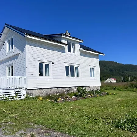 Holiday home House With Whirlpool Nygard (Nordland)
