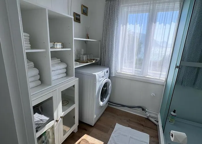 別荘 House With Whirlpool