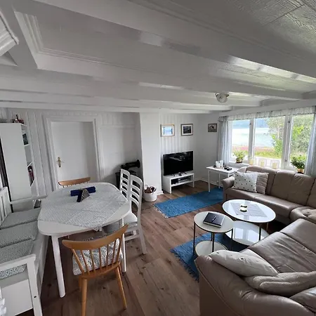 House With Whirlpool Feriehus *